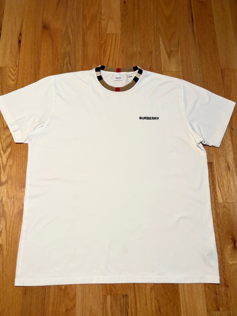 Burberry Runway Collar Tshirt